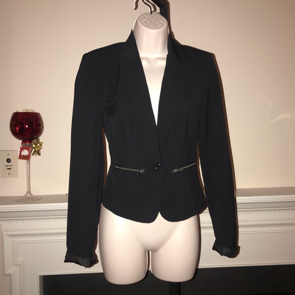 Material Girl | Black Cut-out Blazer